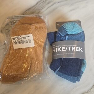 Nice, New With Tags Merino Wool Hiking Socks. 1 Unisex M, 1 Womens Large.